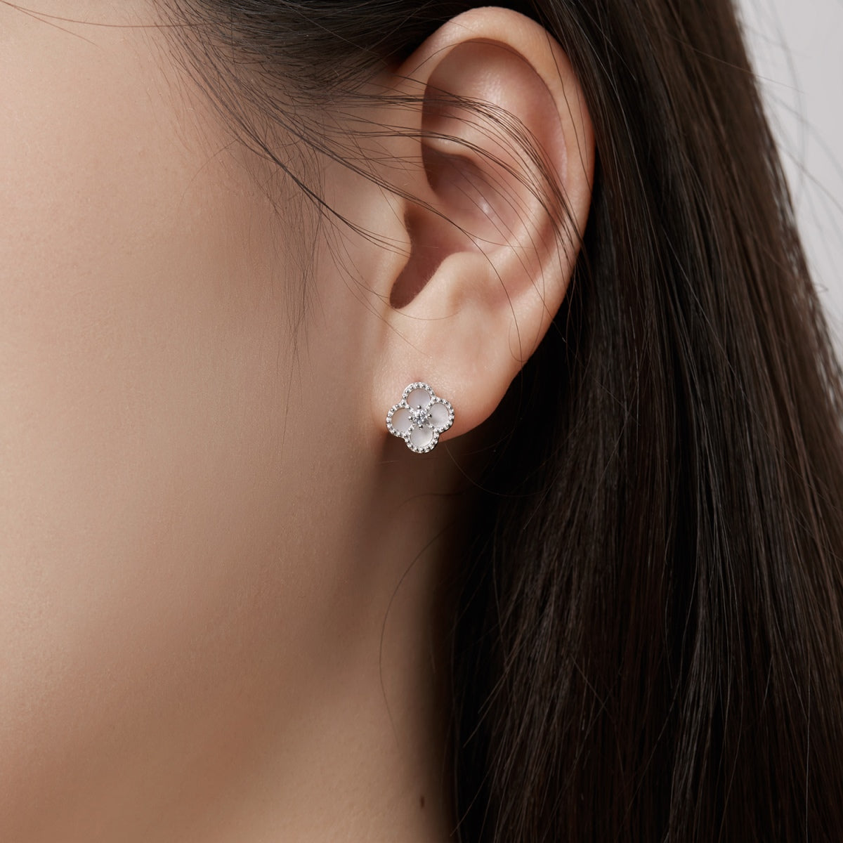 [Bloom]Four-Leaf Clover Flower Shape Exquisite Earrings