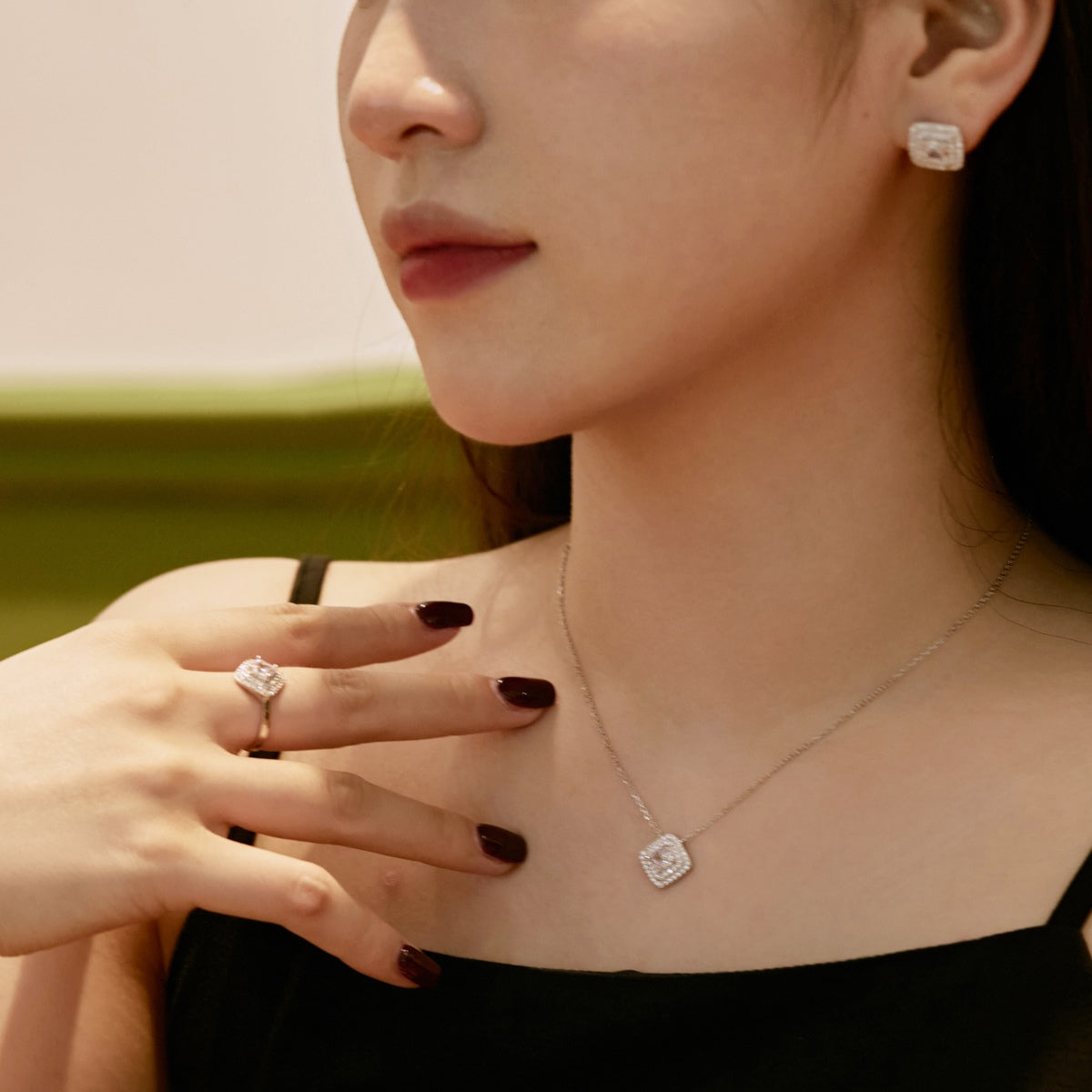 [Bloom]Sparkling Asscher Cut Necklace