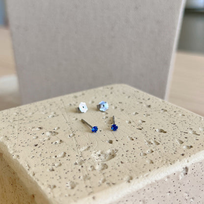 [Bloom]Delicate Solitaire Earrings