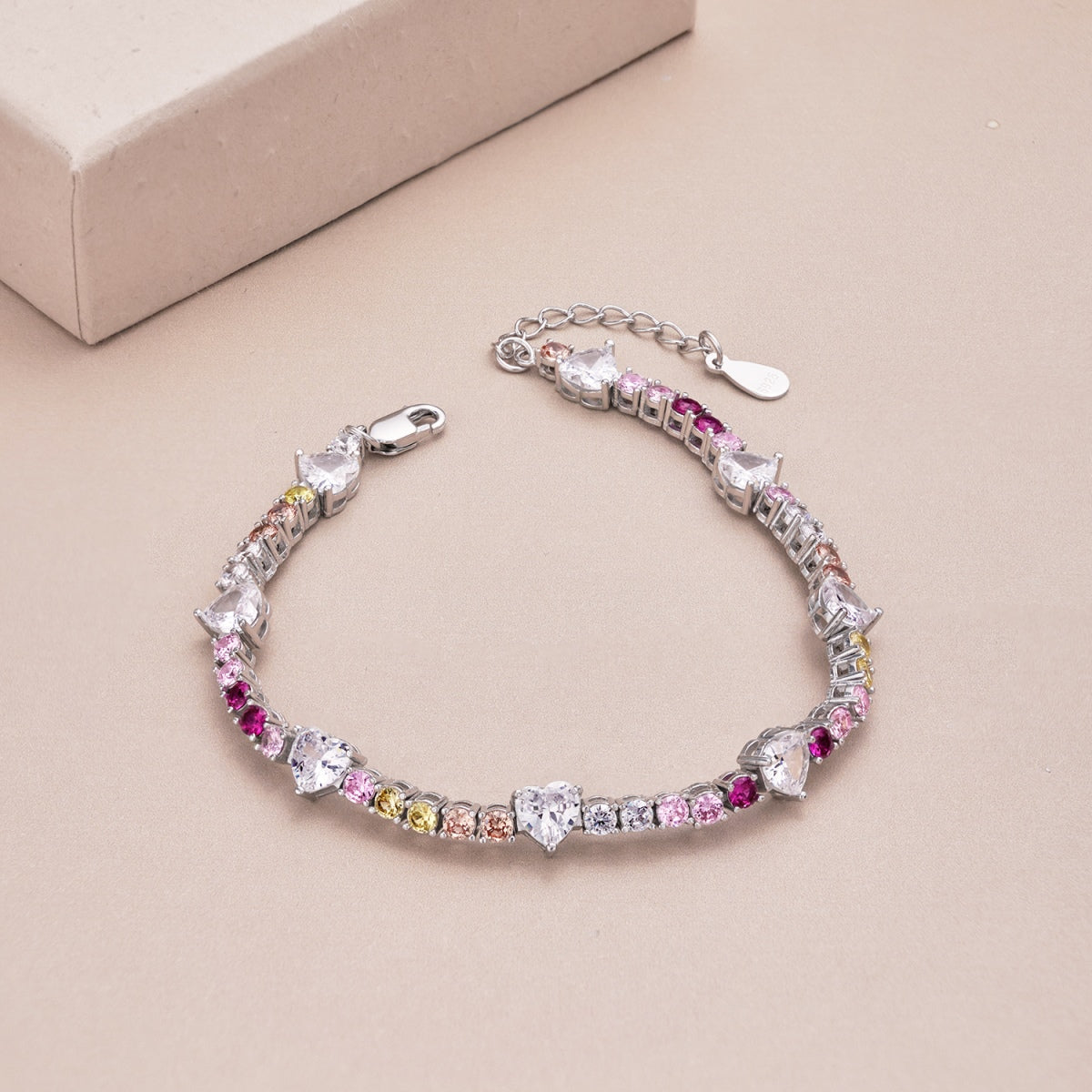 [Bloom]Romantic Heart Shape Round Cut Lover Bracelet