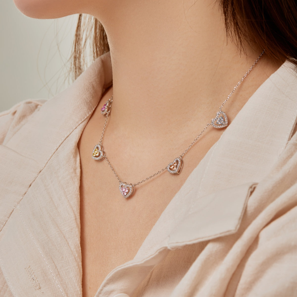 [Bloom]Sparkling Five Heart Necklace