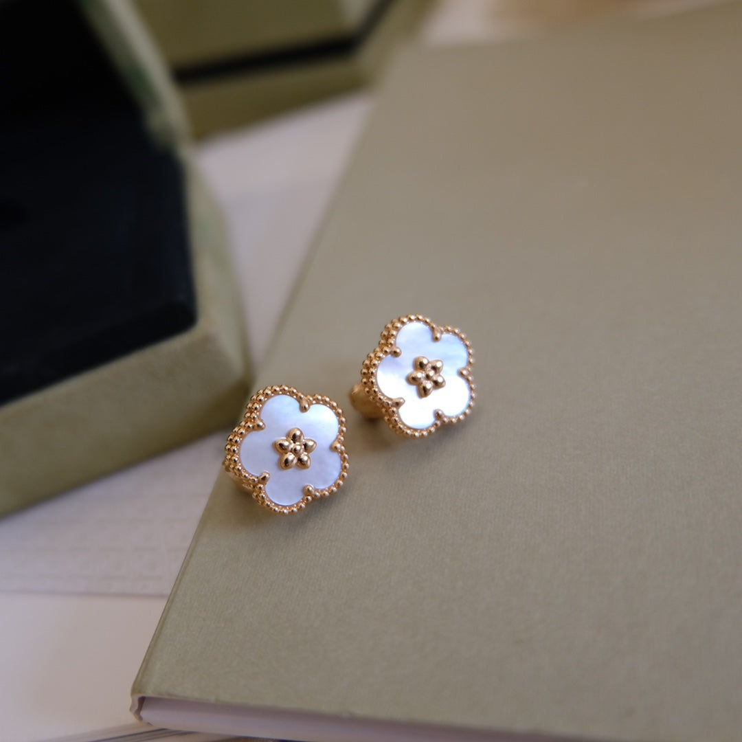 [Bloom]LUCKY PINK GOLD WHITE MOP EARRINGS