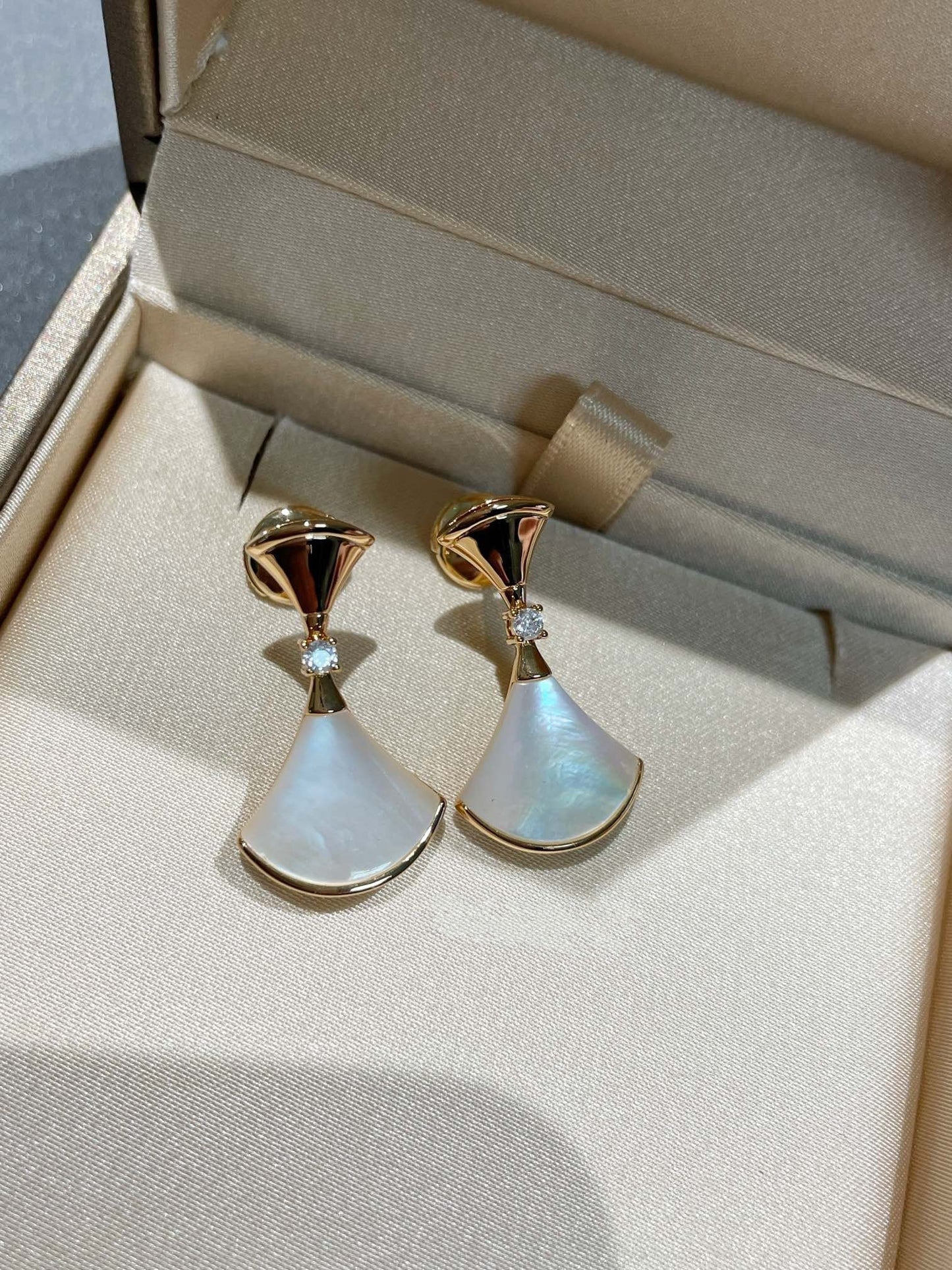 [Bloom]DREAM MOP 1 DIAMOND EARRINGS