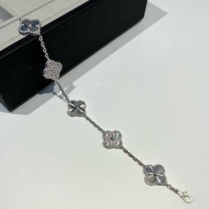 [Bloom]CLOVER 5 MOTIF SILVER DIAMOND BRACELET