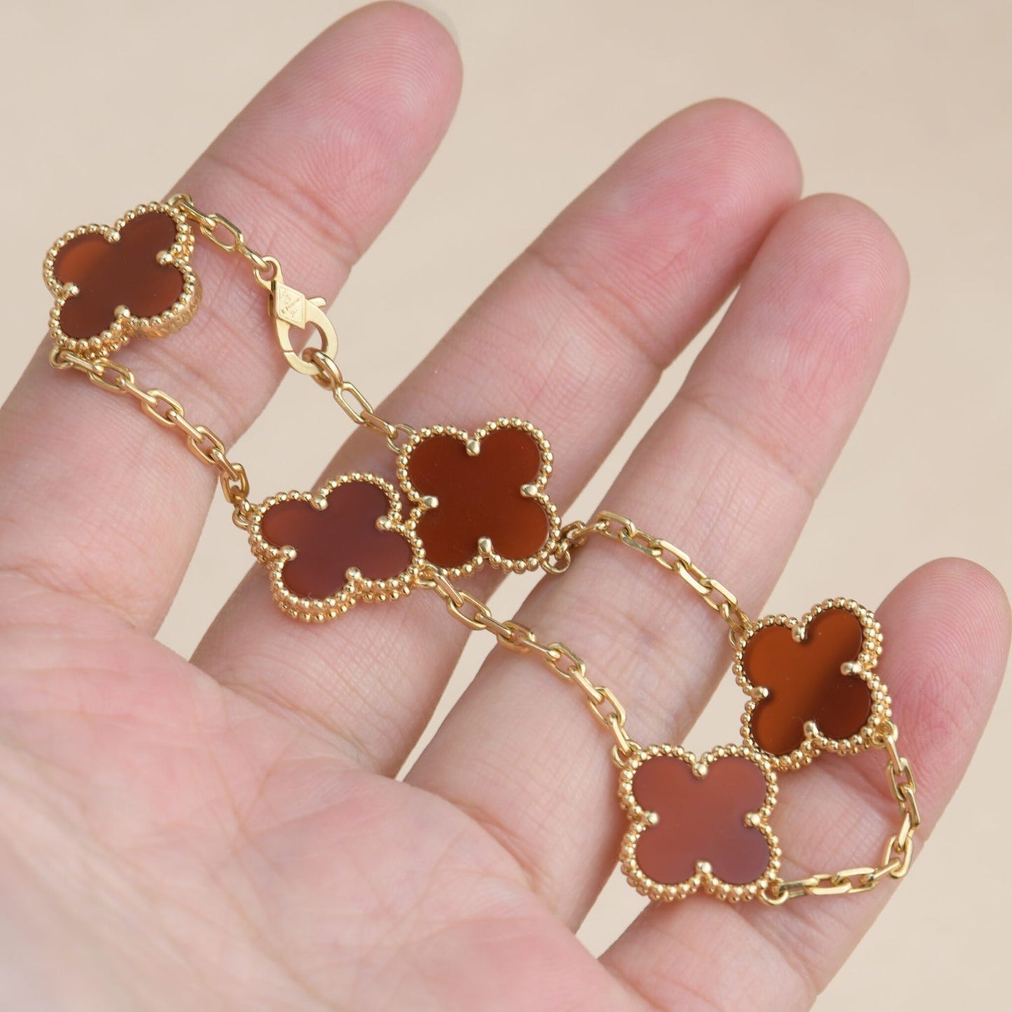 [Bloom]CLOVER 5 MOTIFS RED AGATE  BRACELET