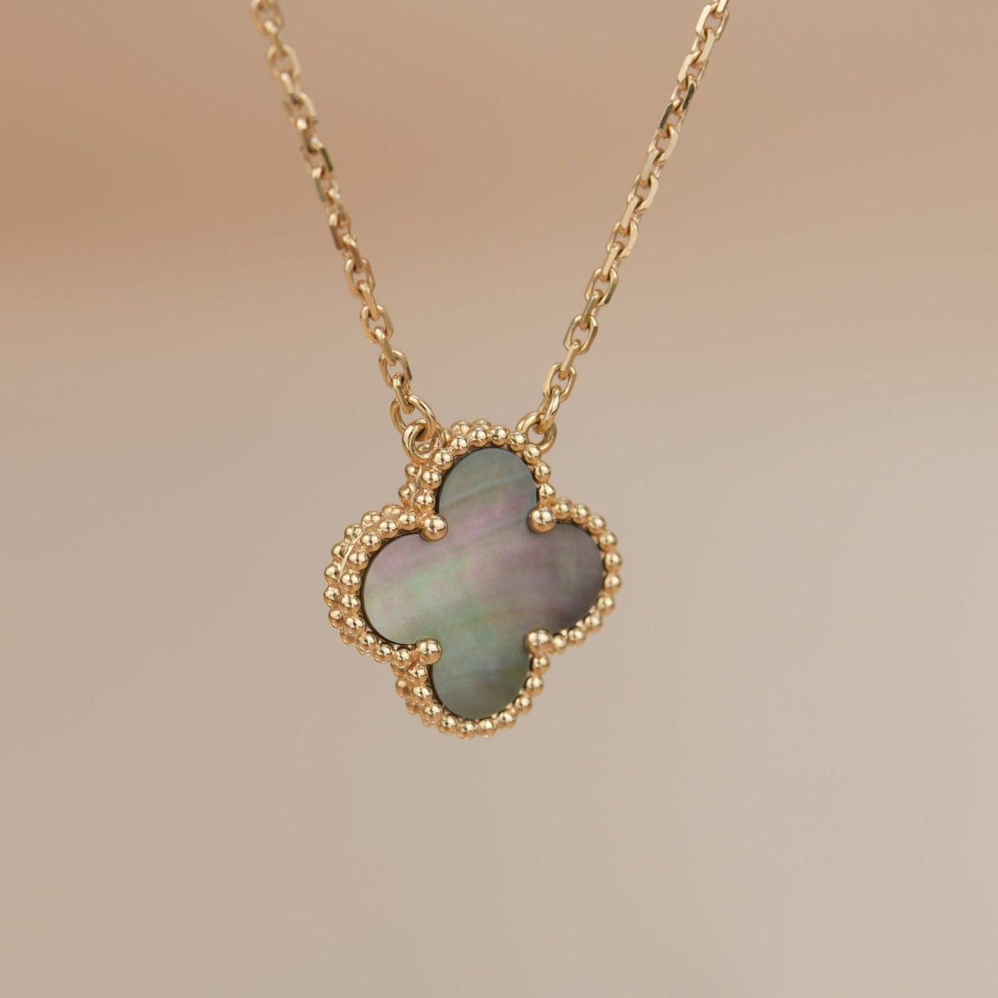 [Bloom]CLOVER 15MM  GRAY MOTHER OF PEARL NECKLACE