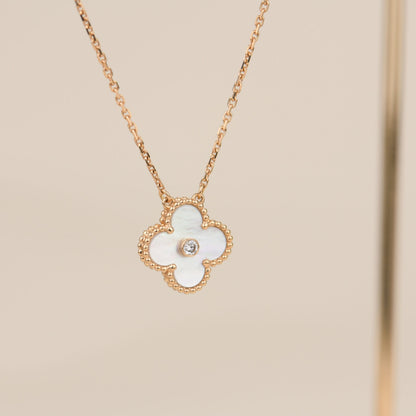 [Bloom]CLOVER 15MM DIAMOND WHITE FRITILLARIA NECKLACE