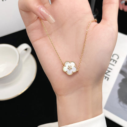 [Bloom]LUCKY WHITE MOP PLUM BLOSSOM  BRACELET