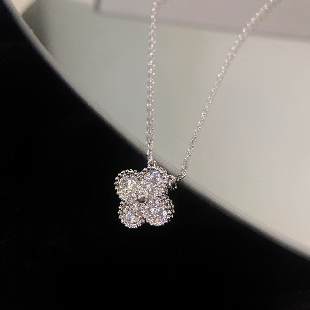 [Bloom]CLOVER 15MM DIAMOND SINGLE FLOWER NECKLACE