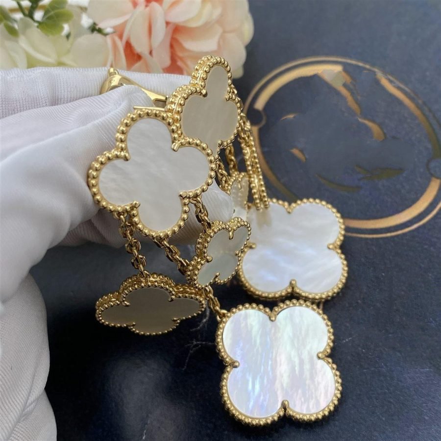 [Bloom]CLOVER EARRINGS WHITE MOP 4 MOTIFS GOLD